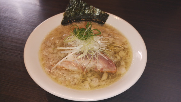 「背脂煮干ラーメン（特製）」@麺屋 いちょうの写真