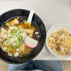 中華そばと五目ごはん