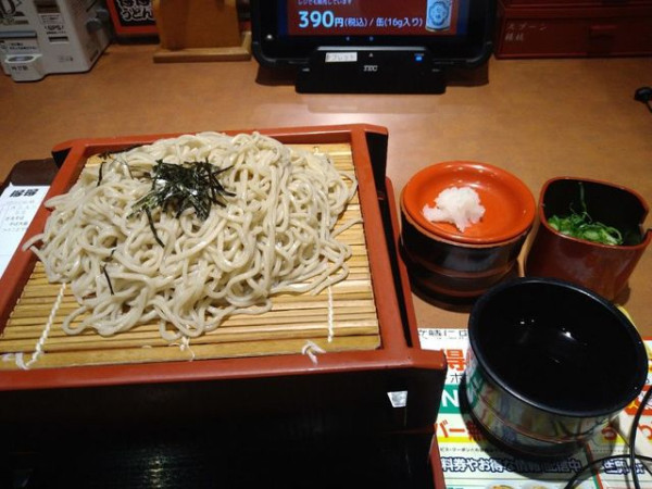 「ざるそば」@得得うどん 伏見竹田店の写真