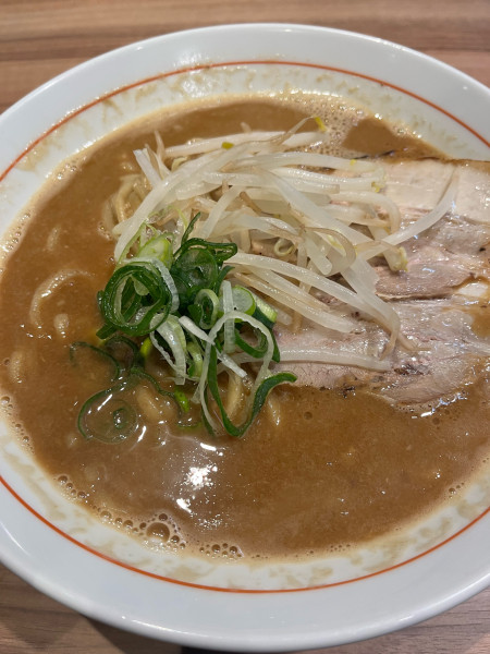 「ど豚骨ラーメン（990）」@濃厚とんこつラーメン ど豚骨 虎砲の写真
