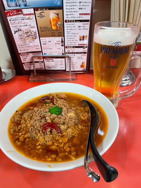 「台湾ラーメン　生ビール　￥１４００」@南陽倶楽部の写真