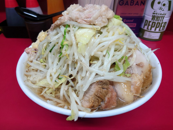 「大豚  野菜  ニンニク  アブラ」@ラーメン二郎 中山駅前店の写真