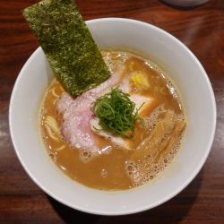 らーめん（1,050円）