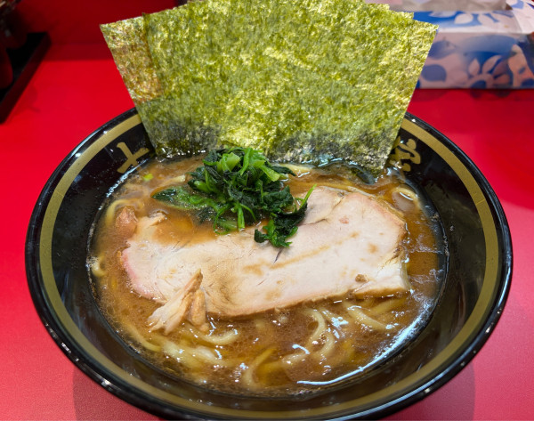 「ラーメン＋海苔　ライス」@横浜家系ラーメン 十四代目野中家の写真