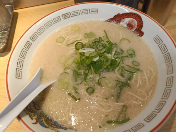 「ラーメン」@まるうまラーメンぷらっと博多No.3の写真