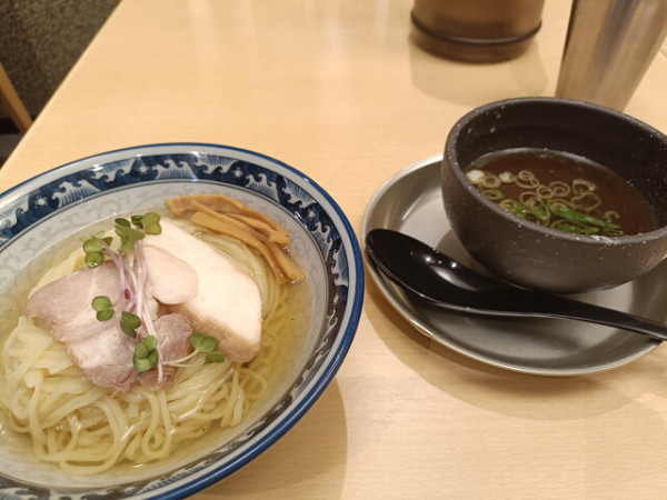 「昆布水のつけ麺」@博多非豚骨 なお人 POPUPラーメン 博多デイトス店の写真
