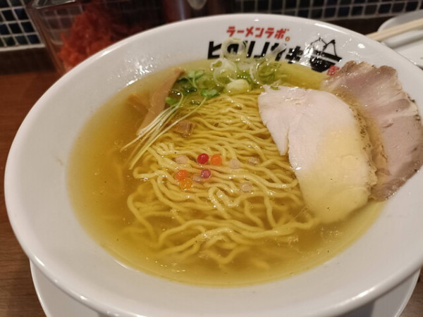 「特性塩ラーメン」@ラーメンラボ。ヒカリノサキの写真
