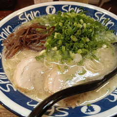 博多らーめん ShinShin KITTE博多店の画像