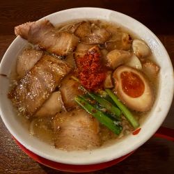 焼豚ラーメン！ニンニクトッピング！