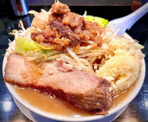 「小ラーメン　豚１枚（900円）」@WILD PIGの写真