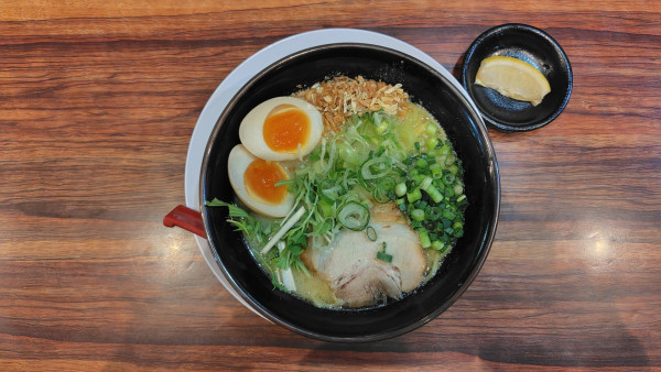 「極み鶏味玉」@清六家 つくばキュート店の写真