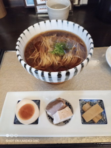 「名古屋コーチンらぁ麺」@麺屋 八っすんばの写真