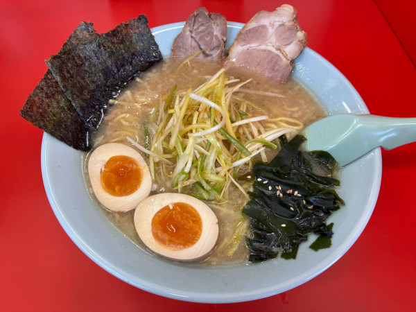 「特製ラーメン(1000円)」@ラーメンショップ〇化 佐原51号店の写真