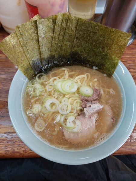 「ラーメン中＋のり増し＋小ライス」@まこと家の写真