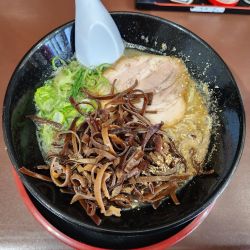 博多らーめん キクラゲ にんにく 替え玉