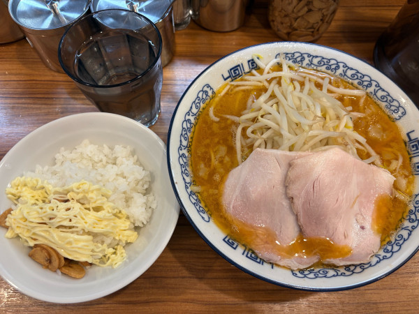 「限定ラーメン」@横浜豚骨醤油ラーメン YOLOの写真
