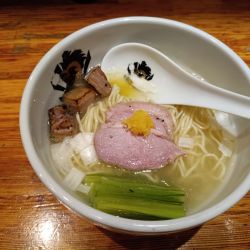 鴨中華そば　塩　　980円