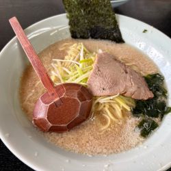 ネギラーメン中　950円