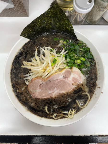 「黒らーめん(930円)」@ぶたまるきの写真