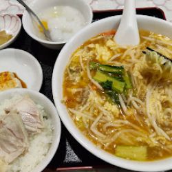 今週のランチ スーラー麺＋ミニ蒸し鶏丼(950)