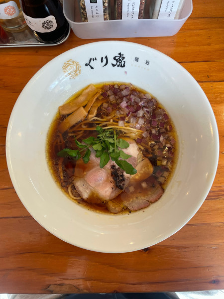 「黒トリュフ香る醤油そば(900円)」@麺処 ぐり虎 海老名店の写真