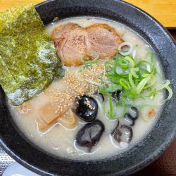 濃厚とんこつらーめん　￥１０５０