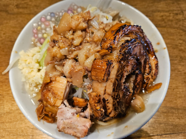 「ラーメン+炙り豚+タピオカ」@MEN YARD FIGHTの写真