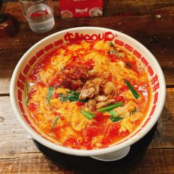 完熟有機トマトの辛麺