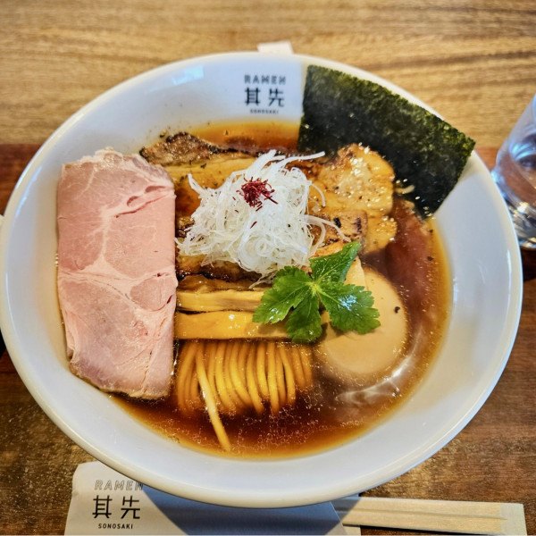 特製醤油ラーメン（1200円）＋TKMの鴨すきつけ麺（1300円）