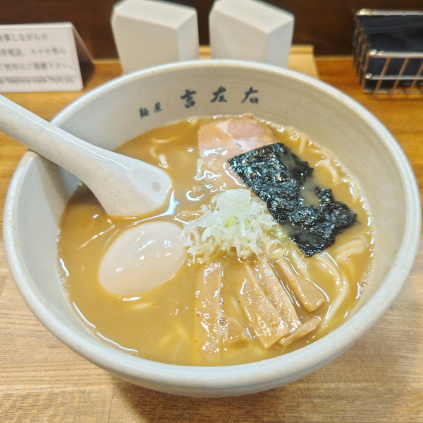 「味玉らーめん」@麺屋吉左右の写真