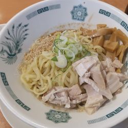 汁なしラーメン+温玉（¥640）