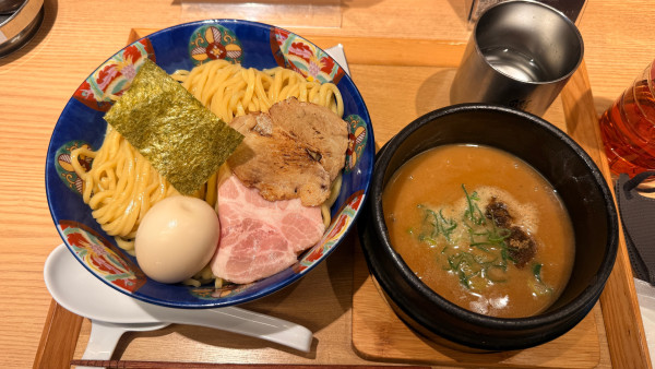 「特製つけ麺@980」@つけ麺 鶏そば 鯔背ヤの写真