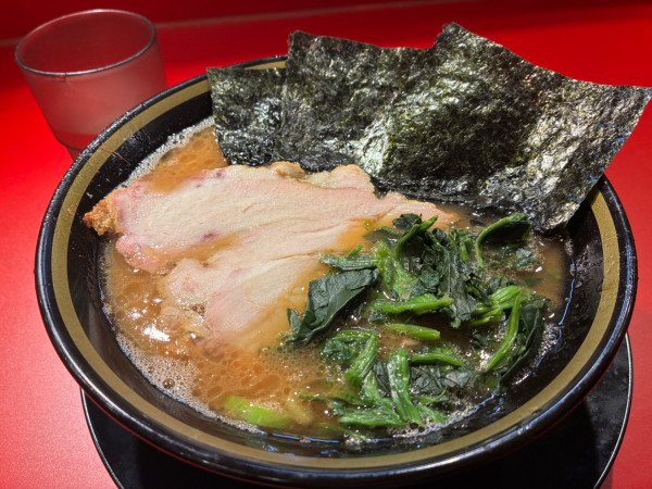 「ラーメン」@王道家味の継承店 カズ家 大門店の写真