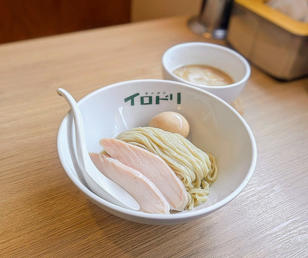 「特製つけ麺」@ラーメン イロドリの写真