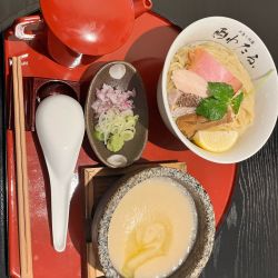 真鯛白湯塩つけ蕎麦