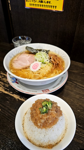 「中華そば(塩) 大盛と背脂ご飯＝1,450円」@Miya De La Soulの写真