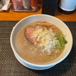 背脂煮干そば　850円