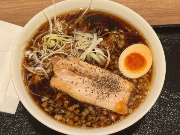 「石川ブラックラーメン」@麺処 山百合 中央自動車道 石川PA(上り)店の写真