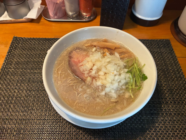 「背脂煮干そば　850円」@寛～くつろぎ～の写真