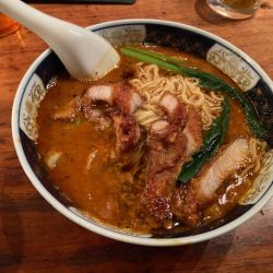 排骨担々麺＋サービスライス