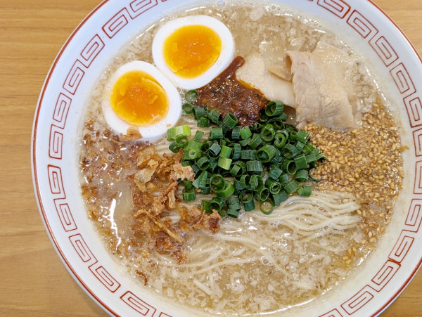 「味噌らーめん＋塩たまご」@しののめヌードルの写真