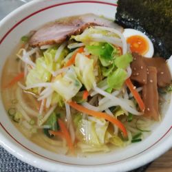 塩らーめん（＋野菜ミックス）