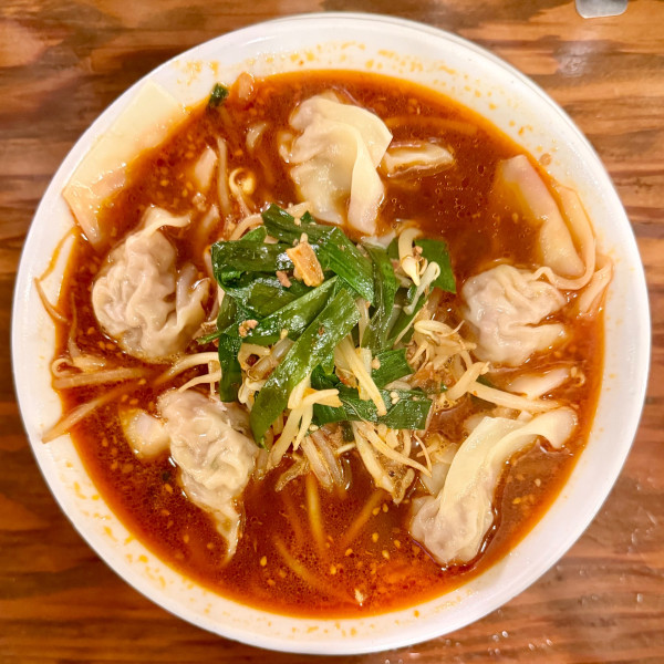 「わんたん入り台湾ラーメン」@広州市場 西新宿店の写真