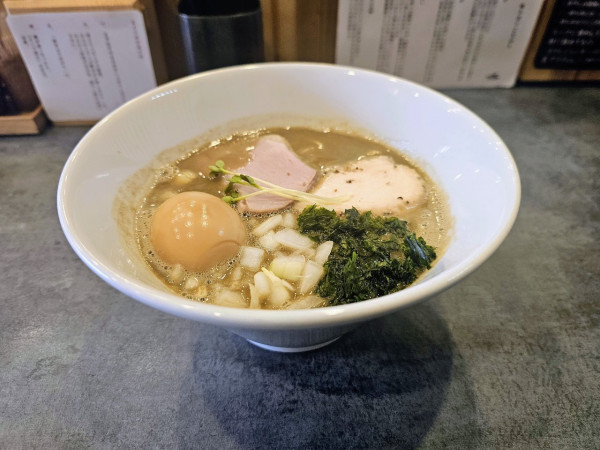 「濃厚飲む味玉煮干しラーメン」@攻ニボの写真