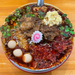 旨辛痺麺 1,150円 + うずら 60円