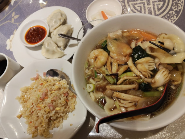 「定食セット 五目刀削麺＋半炒飯(1,080)」@川味坊 鶴見店の写真