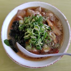 スペシャル（ワカメ入り）800円