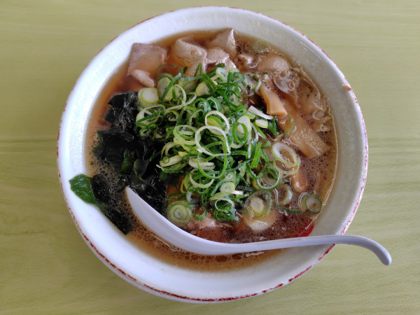 「スペシャル（ワカメ入り）800円」@大ちゃんラーメン 鳥取店の写真