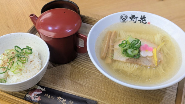「鯛塩らあ麺＋鯛茶漬けセット（1,690円）」@鯛塩そば 灯花 横浜ワールドポーターズ店の写真