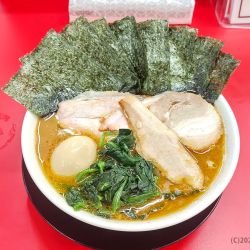 との丸らーめん 麺 大盛